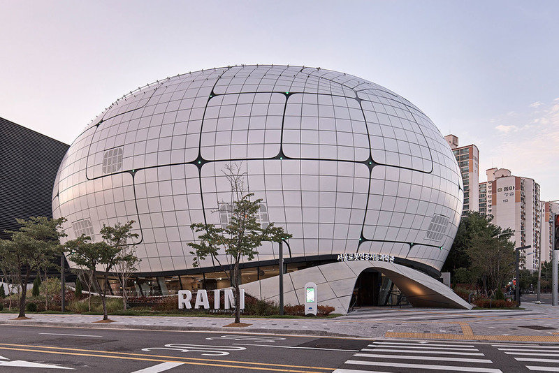 8. robot  ai museum raim designed by melike altinisik architects maa. photo credit  namsun lee. 800 197x0x1267x845 q85