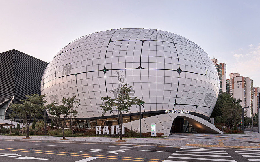 8. robot  ai museum raim designed by melike altinisik architects maa. photo credit  namsun lee. 900 103x0x1355x846 q85