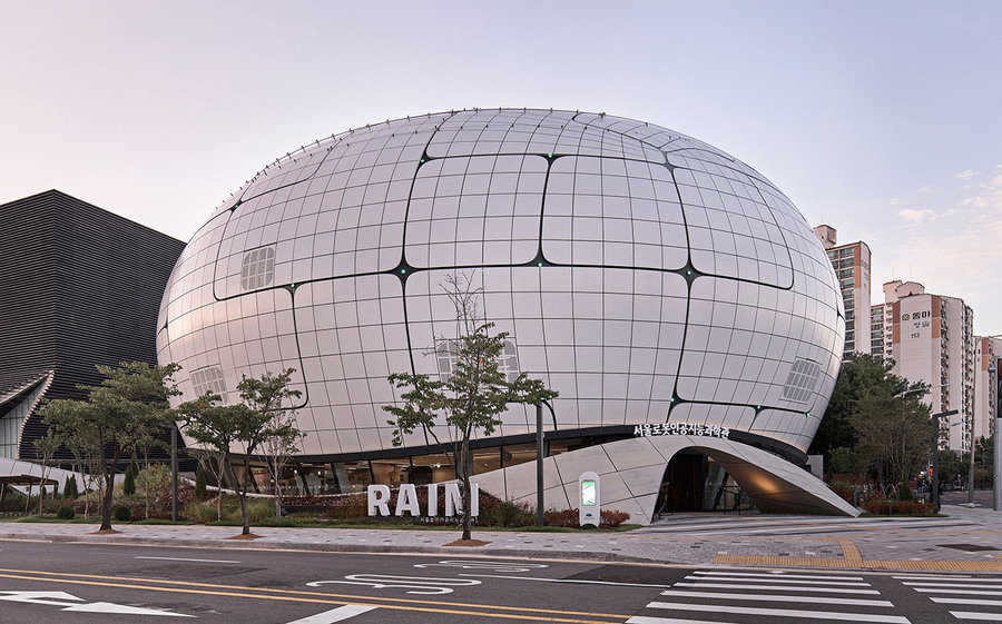 8. robot  ai museum raim designed by melike altinisik architects maa. photo credit  namsun lee. 900 103x0x1357x848 q85