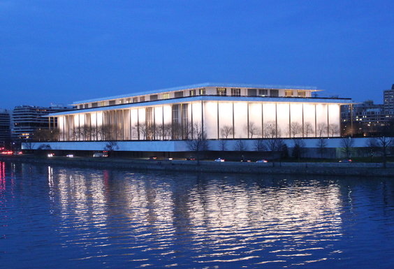 3a view of kennedy center in the evening. 564 xxx q85